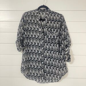 New, Spense, Black and White Blouse, Size Medium